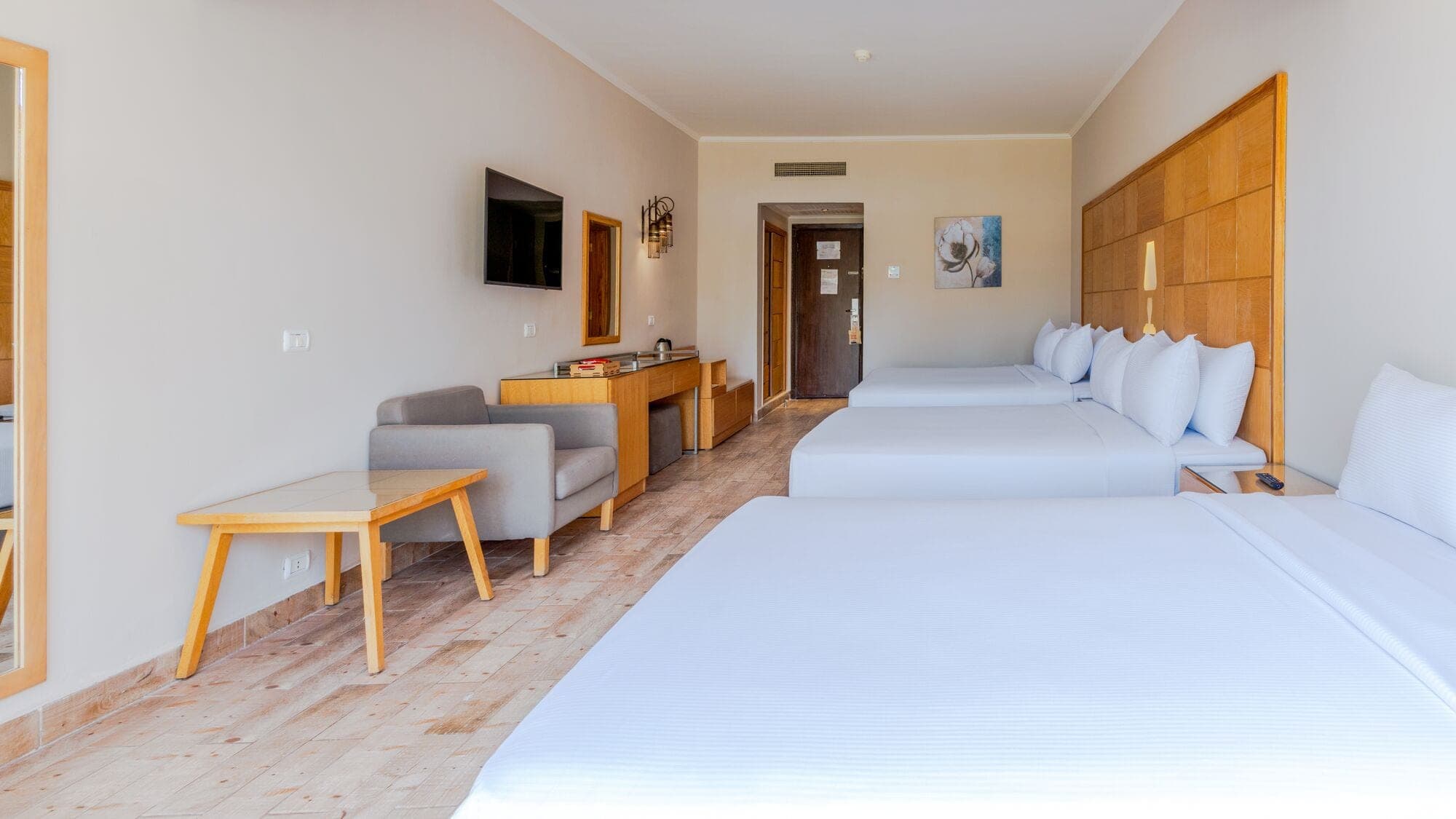 Family Quadruple Room, Pool View, photo 2