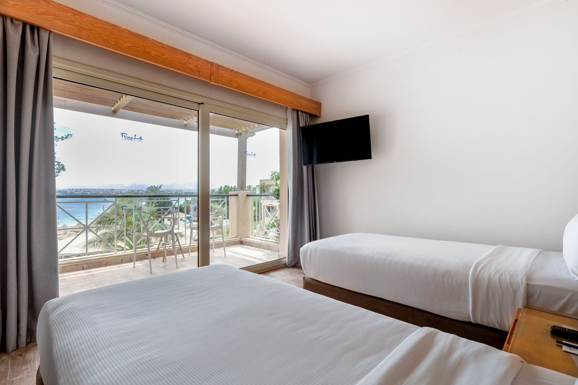 Superior Room, Pool View